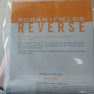 Rodan and Fields Brightening kit and lash boost